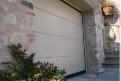 Sezionale  residenziale colore panna